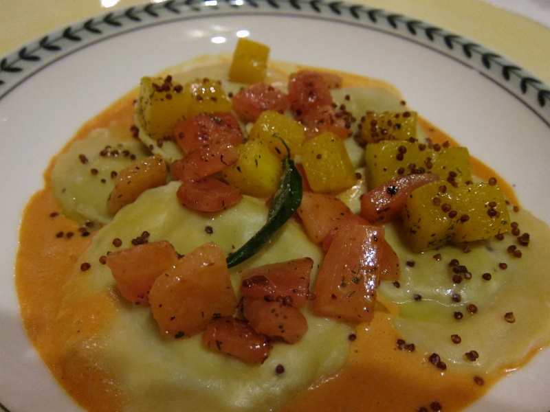 IMG_1911.JPG - Quinoa ravioli stuffed with pumpkin, cheese, spices and Parma Rosa sauce, El Tupay