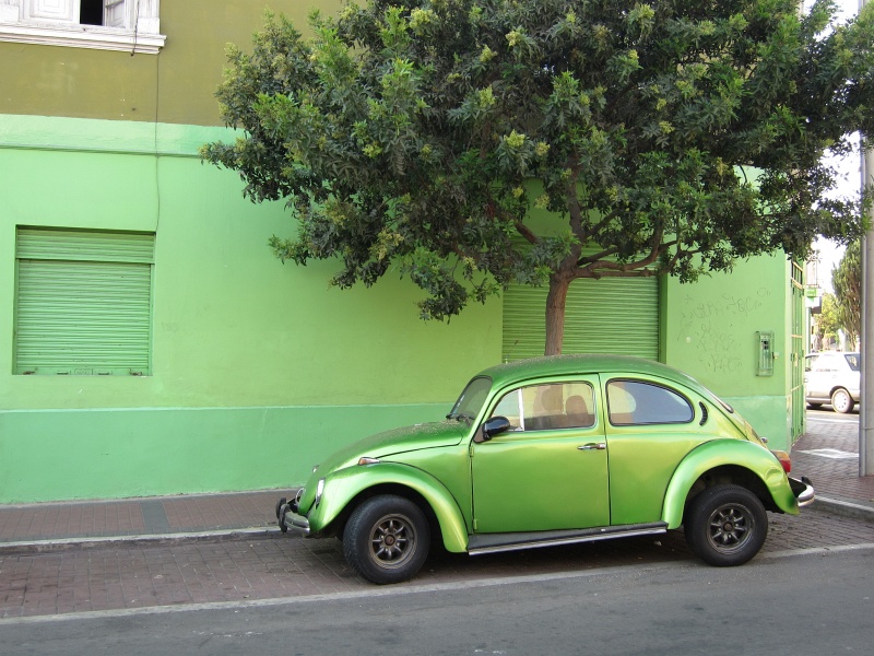 IMG_1681.JPG - Color-coordinated parking spot