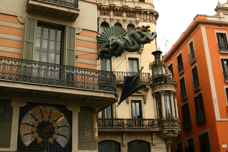 IMG_6074.JPG - Umbrella shop along the Ramblas