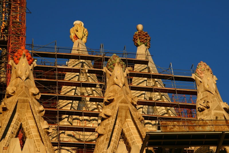IMG_6193.JPG - Fruit decorations atop mini-spires of Sagrada Famlia