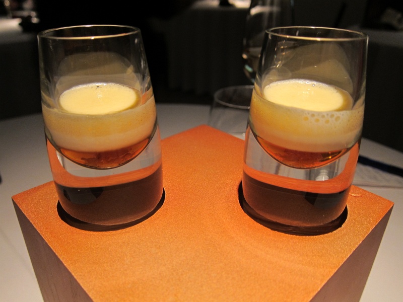 IMG_0146.JPG - Cinc sentit "shot": sea salt, Canadian maple syrup, cream, cava (sparkling wine) sabayon