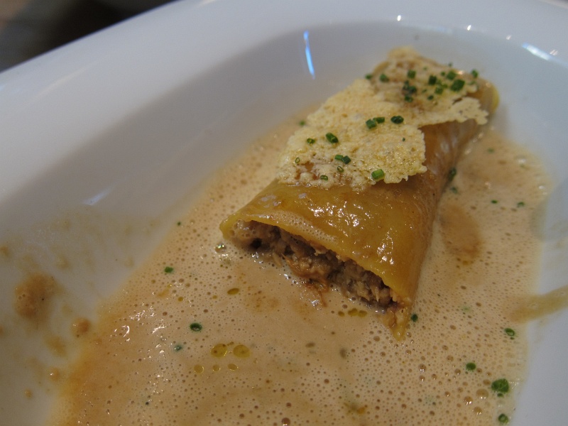 IMG_0090.JPG - Meat cannelloni with white truffle butter, Ohla Gastronomic Bar, Barcelona