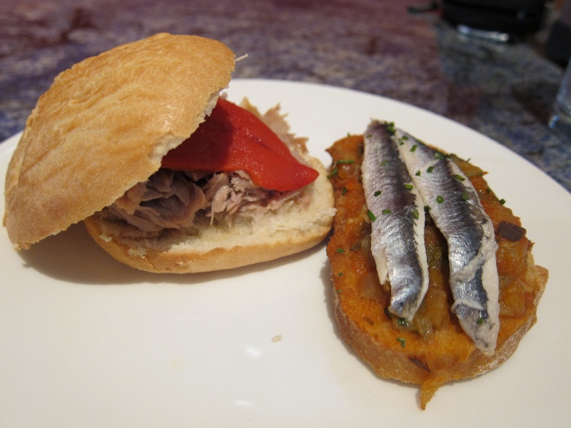 IMG_0185.JPG - Tuna slider, anchovy montadito, cafe at Guggenheim Bilbao