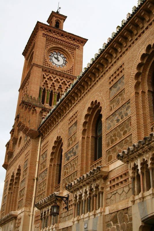 IMG_6000.JPG - The clock tower attached to the train station