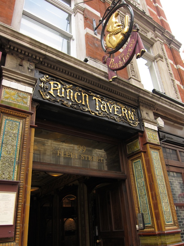 IMG_1281.JPG - Formerly called the Crown and Sugar Loaf, the building was renamed Punch Tavern in the 1840s because journalists from the satire magazine Punch frequented the pub.